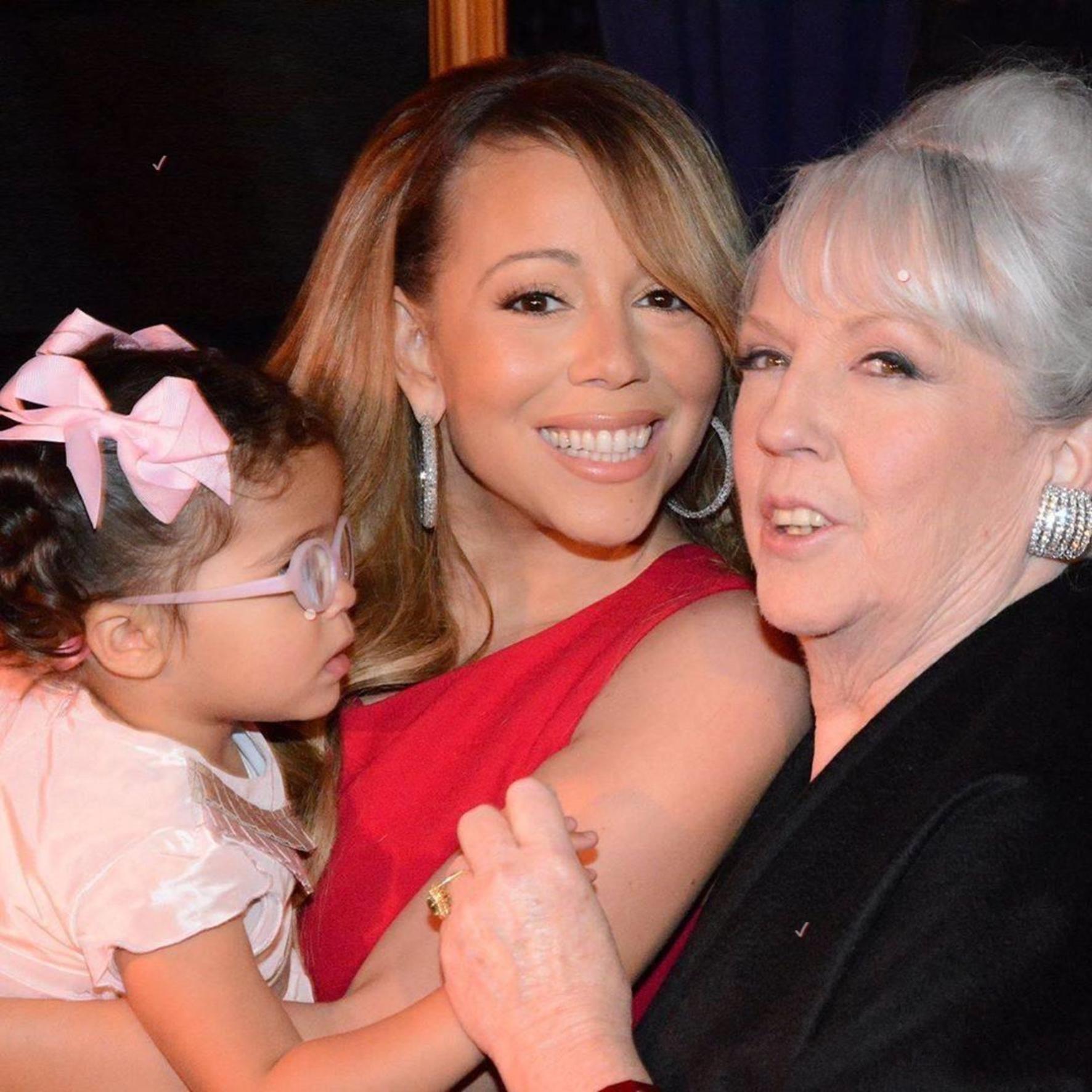 Mariah Carey (mariahcarey / 12.05.2019): Happy Mother's Day to my mom, Patricia and to all the Mommies in the land! Wishing you a beautiful day full of love 